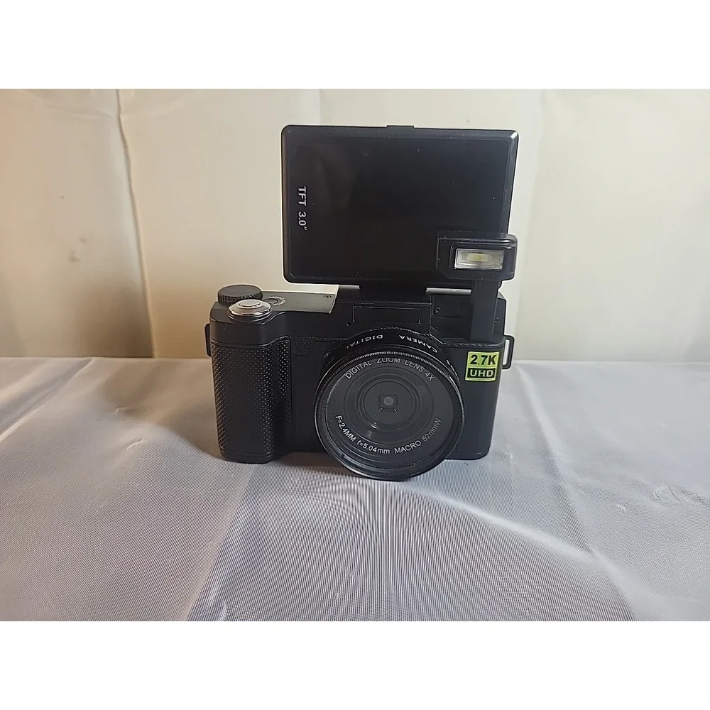 Digital Cam Vlogging Camera 2.7K UHD Video 24 MP Photo Flip Rotate Selfie Screen